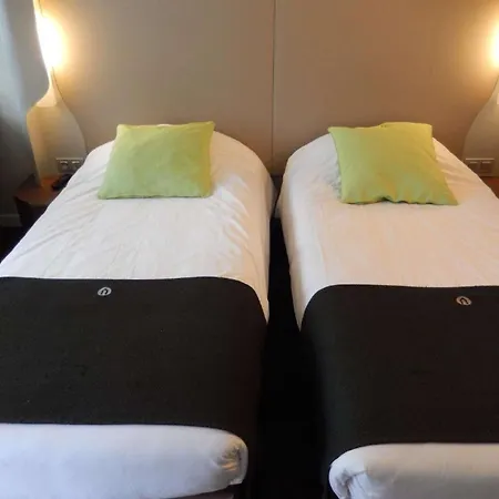 Campanile Hotel 3*