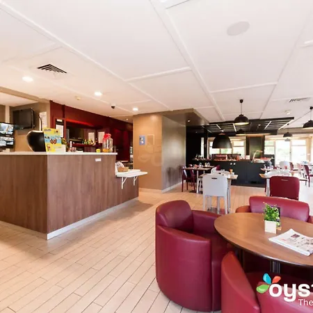 Campanile Hotel 3*