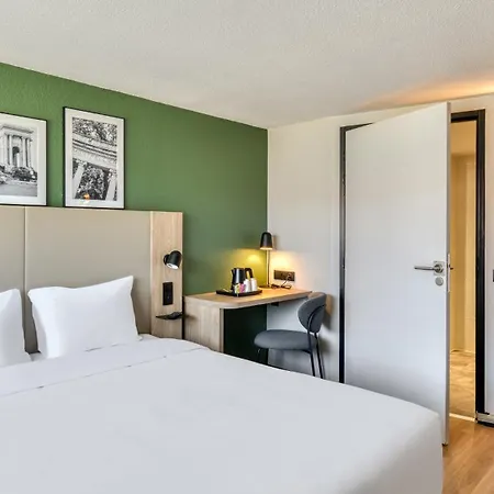 Campanile 3*