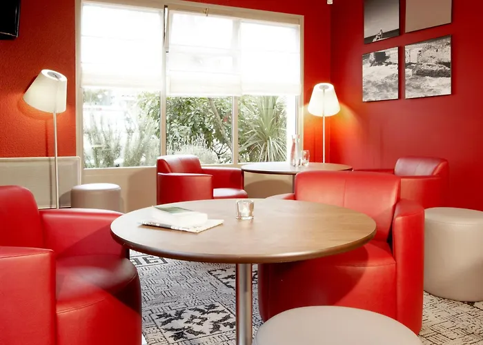 Hotel Campanile 3*