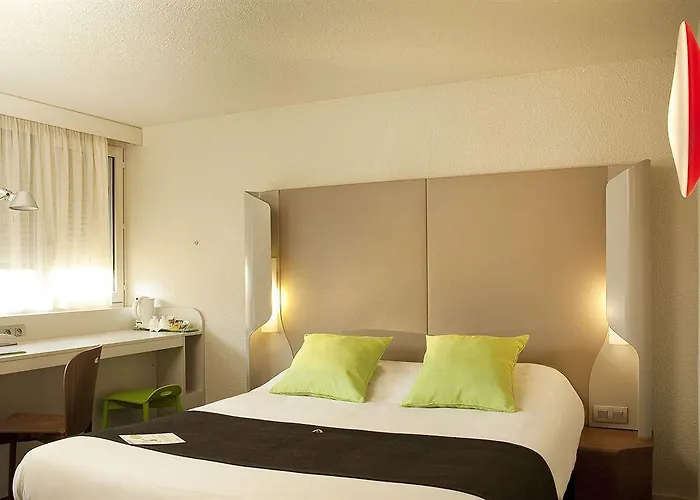 Hotel Campanile 3*